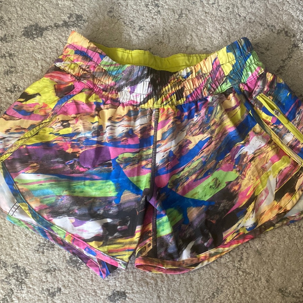 Lululemon tracker shorts size 8
